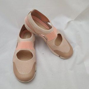 Clarks Trigenic Cut-Out Slip-On Shoes Size 9.5 Tri Tone Peachy Pink Multi
